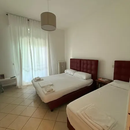 Leoncavallo Apartman *